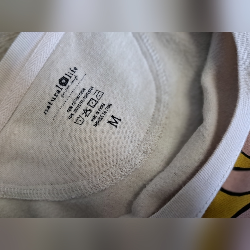 HP •Natural Life • Cute VSCO Women's Tan Crewneck Daisy Pocket Sweatshirt Medium - Picture 8 of 16